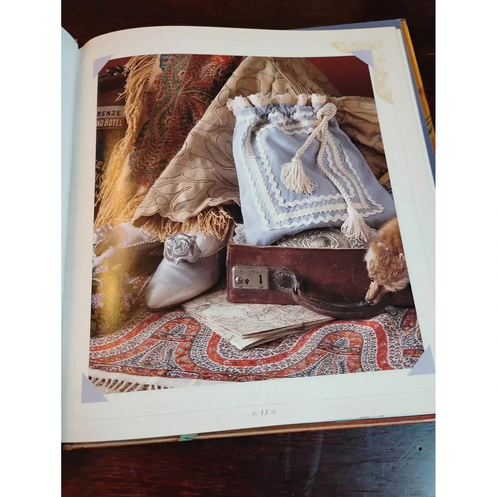 N/A victorian book